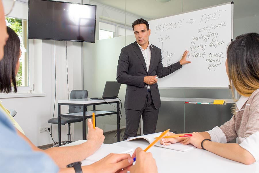 2ヶ月毎に開催！ネイティブ講師による対面のイベントレッスン